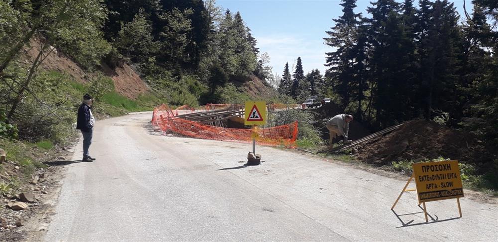 Συνεχίζονται από την Περιφέρεια Θεσσαλίας τα έργα οδικής ασφάλειας    στο δρόμο Καλύβια Πεζούλας- Νεράιδα στη λίμνη Πλαστήρα