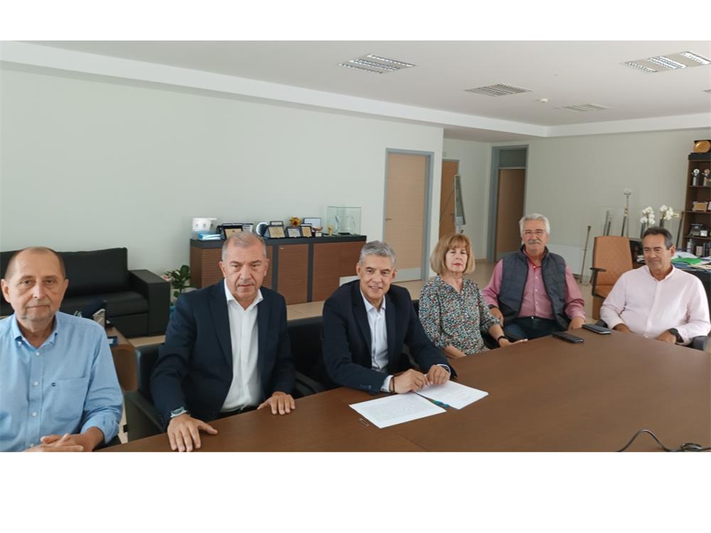 Υπογράφηκε η Προγραμματική Σύμβαση ανάμεσα στην Περιφέρεια Θεσσαλίας και τον  Ελληνικό Ορειβατικό Σύλλογο Λάρισας για την κατασκευή Λίφτ στον Κίσσαβο 