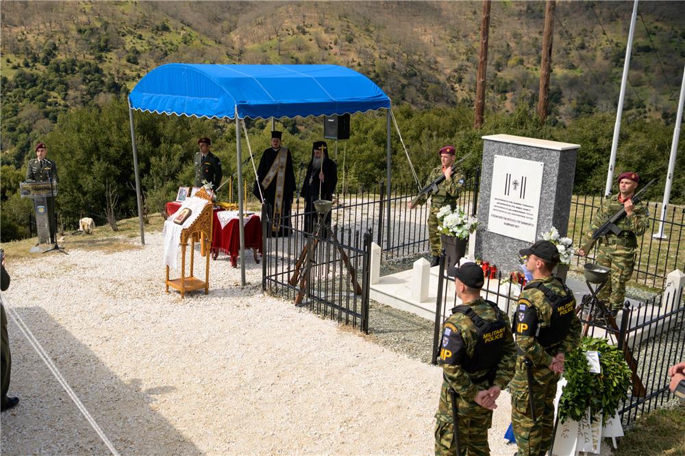 Η Περιφέρεια Θεσσαλίας τίμησε τη μνήμη των πεσόντων στρατιωτικών στο Σαραντάπορο οκτώ χρόνια μετά την πτώση του ελικοπτέρου