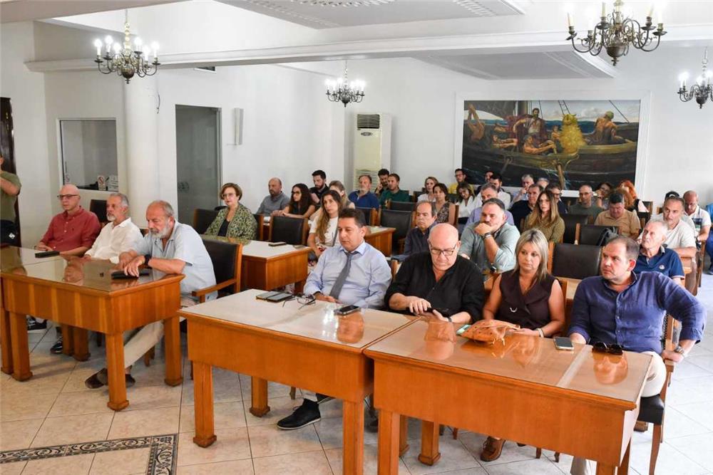 Ο Περιφερειάρχης Θεσσαλίας Δημ. Κουρέτας στο Επιμελητήριο Μαγνησίας