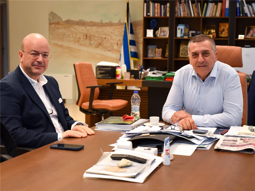 Συνάντηση του Περιφερειάρχη Θεσσαλίας Δημήτρη Κουρέτα με τον Πρόεδρο της Ιατρικής Σχολής Αρ. Ζιμπή