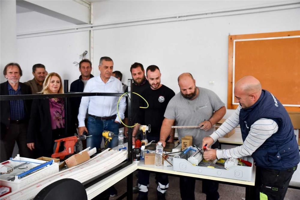 Παράδοση 20 υπολογιστών από την Περιφέρεια Θεσσαλίας στο Τμήμα Διαιτολογίας και Διατροφολογίας του Πανεπιστημίου Θεσσαλίας 