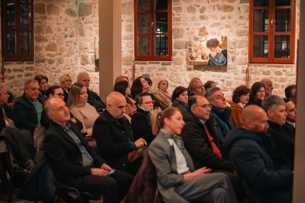 Ένας δημιουργικός διάλογος Τέχνης και Επιστήμης στο Καφέ της Επιστήμης της Περιφέρειας Θεσσαλίας στα Τρίκαλα.