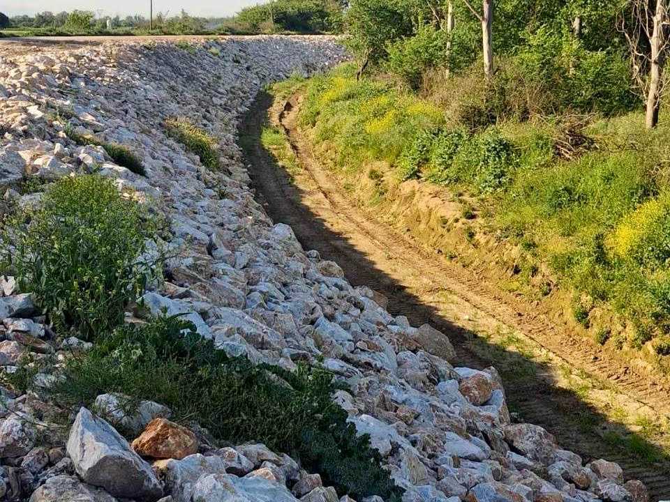 Σε εξέλιξη από την Περιφέρεια Θεσσαλίας έργα οριστικής αποκατάστασης αναχωμάτων σε Κουλούρι και Φαλάνη