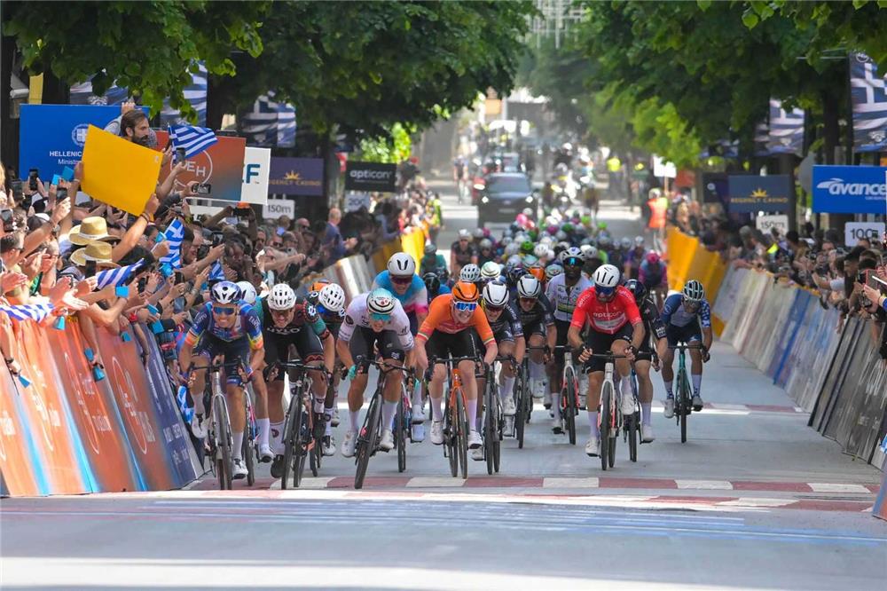 Στη μεγάλη γιορτή του τερματισμού του «ΔΕΗ Tour of Hellas» στη Λάρισα ο Περιφερειάρχης Θεσσαλίας Δημήτρης Κουρέτας