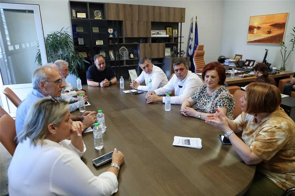 Στο Μουσείο Πόλης Καρδίτσας ο Περιφερειάρχης Θεσσαλίας Δημήτρης Κουρέτας 