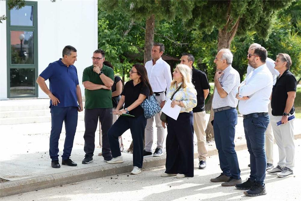 Στη Σχολή Επιστημών Φ.Α., Αθλητισμού και Διαιτολογίας στα Τρίκαλα ο Περιφερειάρχης Θεσσαλίας Δημήτρης Κουρέτας
