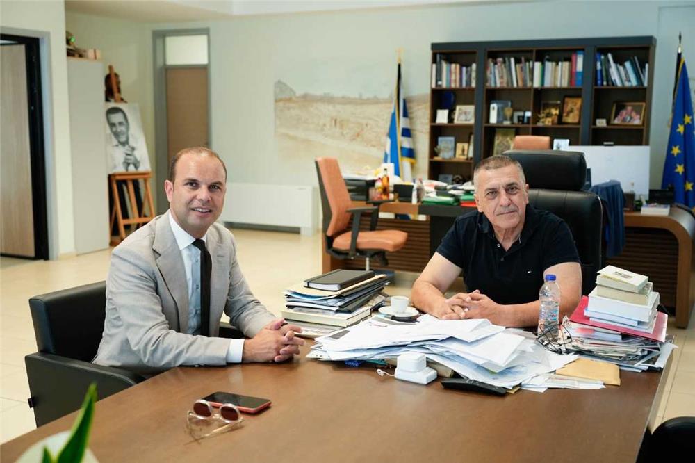 Στον Περιφερειάρχη Δημήτρη Κουρέτα ο νέος ιδιοκτήτης της ΑΕΛ Ζήσης Στυλιανός
