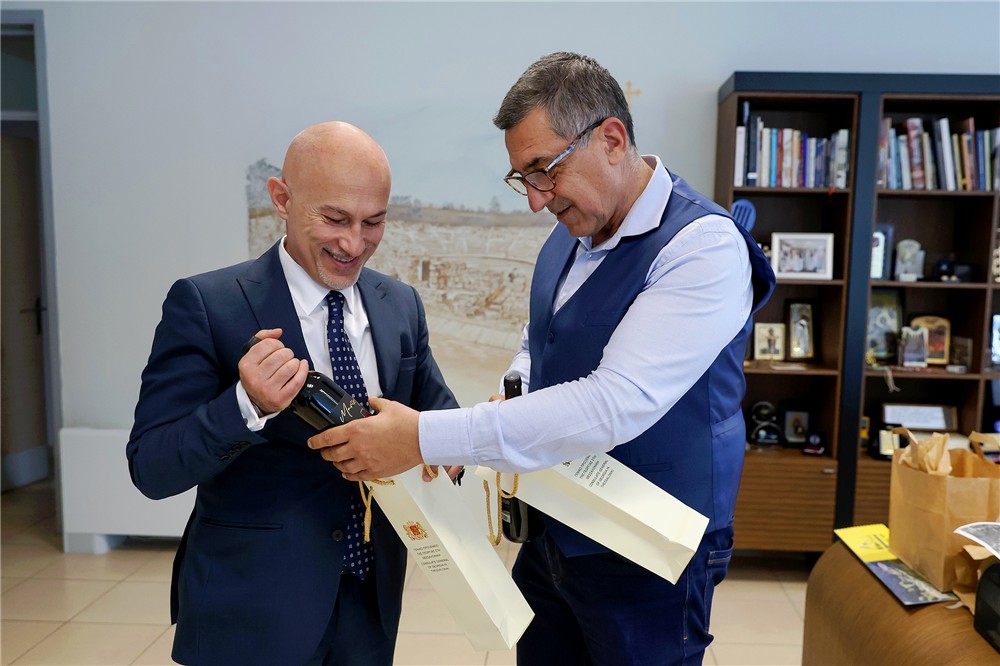 Στον Περιφερειάρχη Θεσσαλίας Δημήτρη Κουρέτα ο Γενικός Πρόξενος της Γεωργίας στην Ελλάδα