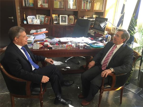 Εύσημα Νικολόπουλου σε Αγοραστό για τις παρεμβάσεις σε Γιούνκερ για το ΕΣΠΑ και την ολοκλήρωση της Κάρλας