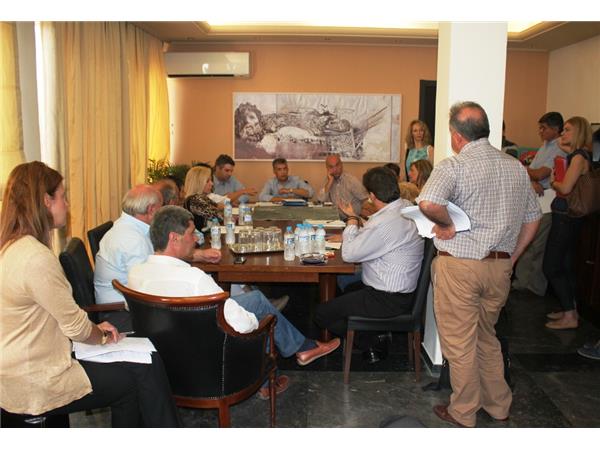  Σύσκεψη για τη συνέχιση των έργων στη λίμνη Κάρλα με τη συμμετοχή του υφυπουργού Ανάπτυξης