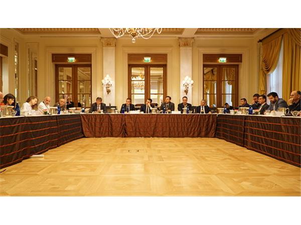 Ο Περιφερειάρχης Θεσσαλίας και πρόεδρος της ΕΝΠΕ Κώστας Αγοραστός στο κλειστό εργαστήρι πολιτικής της EURACTIV για τη σύγχρονη γεωργία:«Μόνο με μείωση του κόστους παραγωγής θα γίνουν τα ελληνικά αγροτικά προϊόντα βιολογικά, ελκυστικά και ανταγωνιστικά»